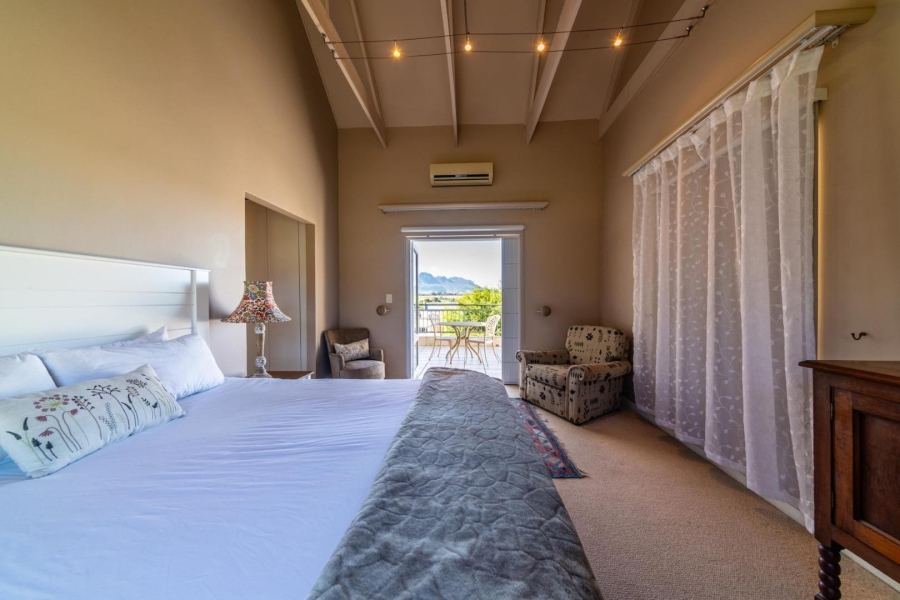 To Let 2 Bedroom Property for Rent in Onder Papegaaiberg Western Cape